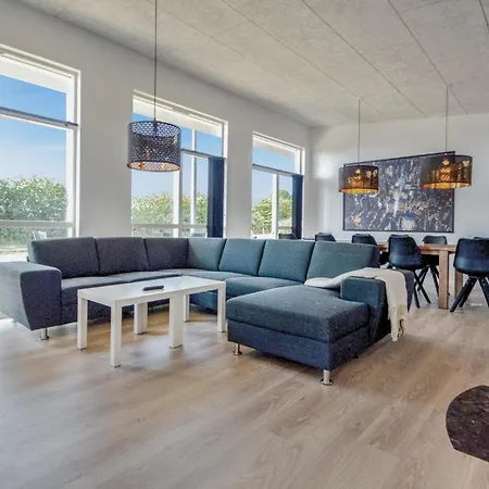 펜션 Four-bedroom In Haderslev